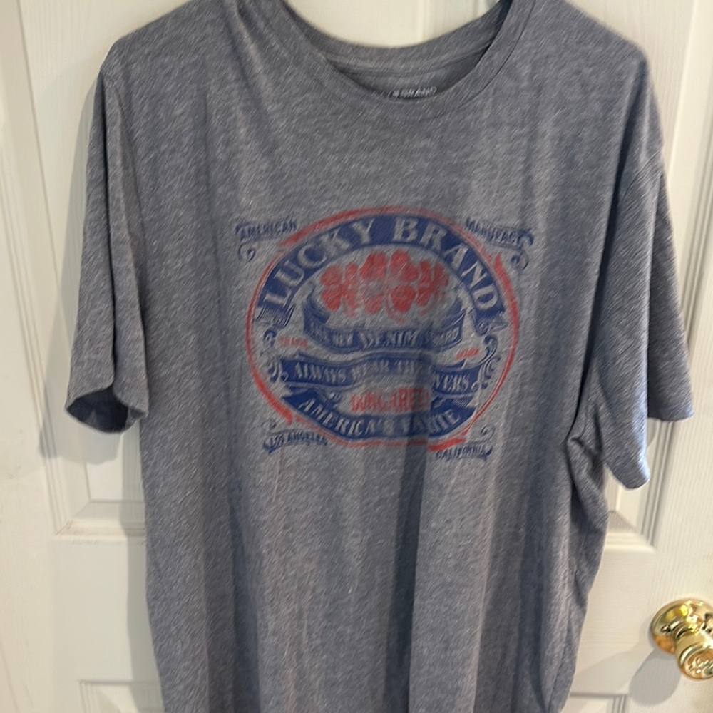Lucky Brand Gray Short Sleeve Tee with Graphic Design